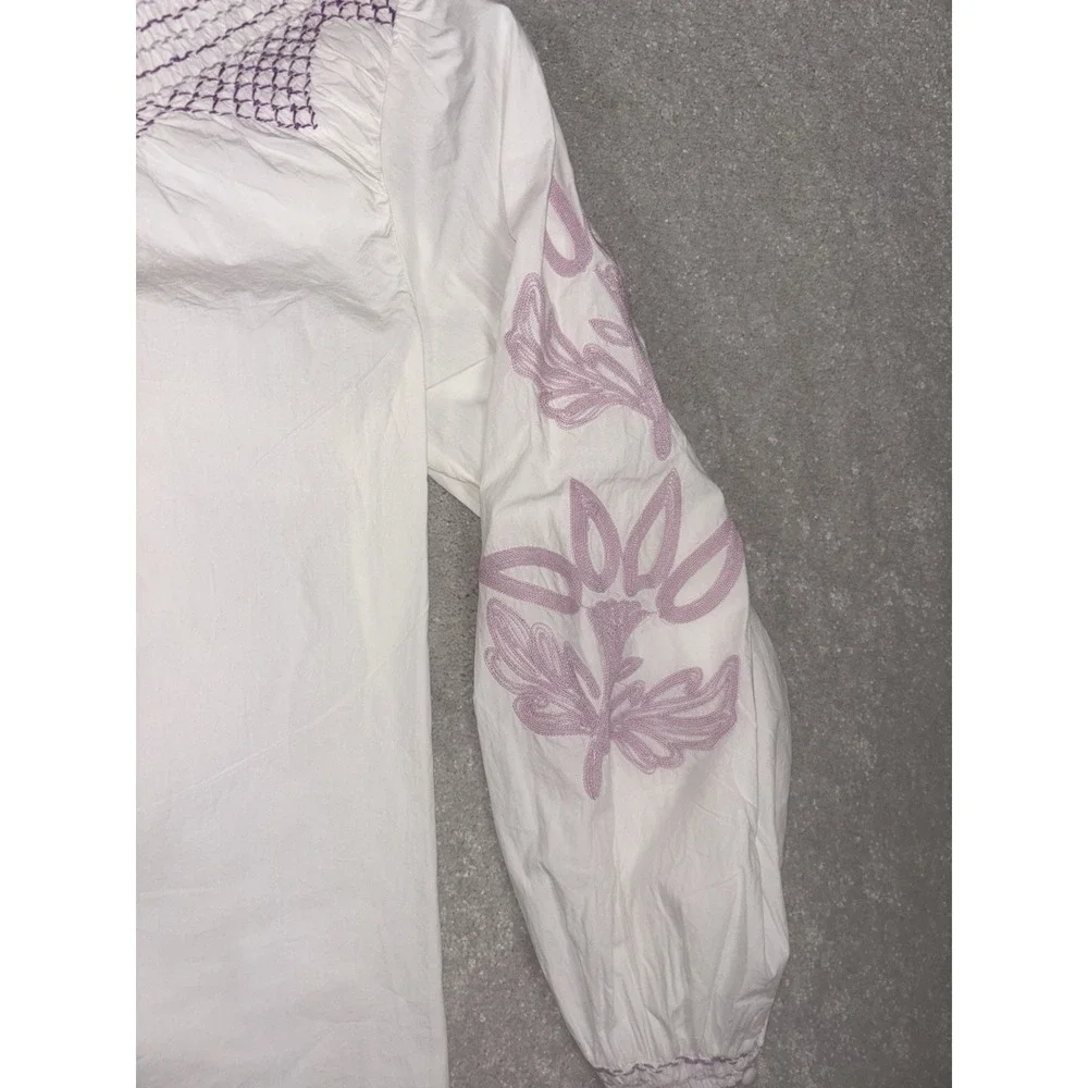 veroalfie embroidered ruggle smocked‎ blouse white Puff Sleeve Anthropologie 2